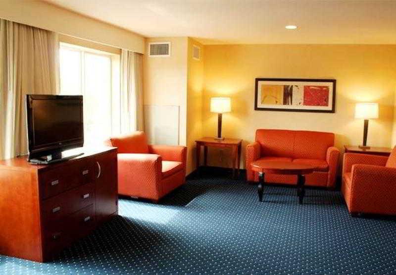 Courtyard By Marriott Sacramento Cal Expo Hotel Стая снимка