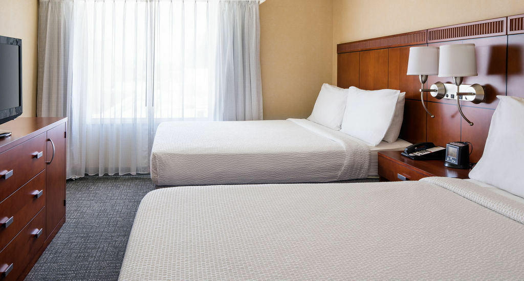 Courtyard By Marriott Sacramento Cal Expo Hotel Екстериор снимка